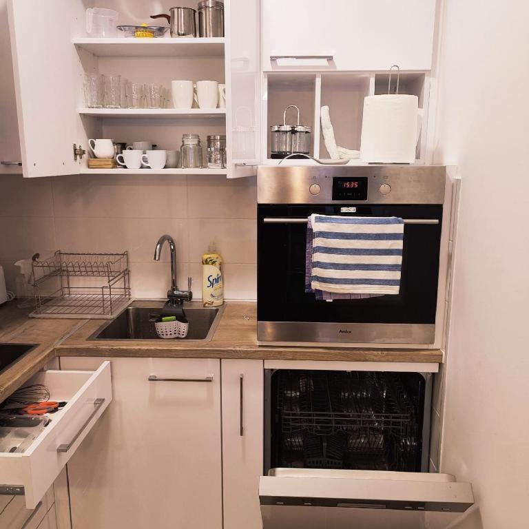 Center Sunrise Apartment Novi Sad